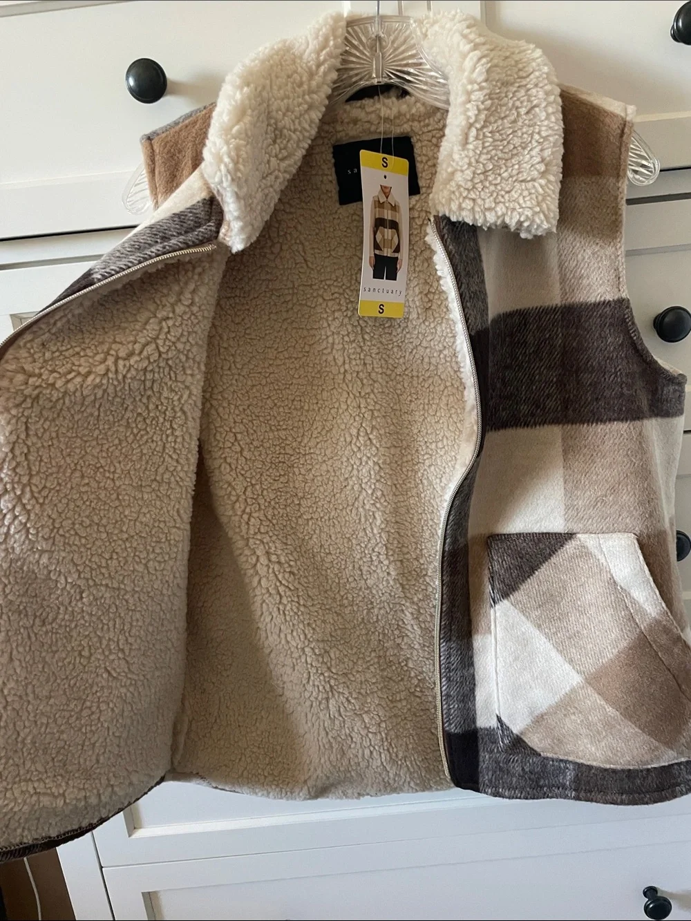NWT Sanctuary Plush Sherpa-Collar Plaid Vest in Cream & Brown Front Zipper - S - Picture 4 of 6